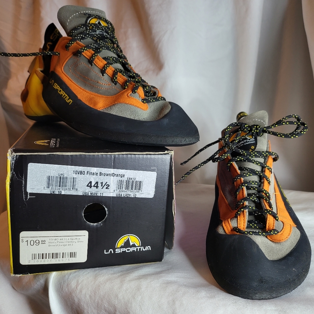 LA SPORTIVA CLIMBING SHOES. EU 44 1/2 SIZE USA MEN 11. USA LADY 12. UK 10.
